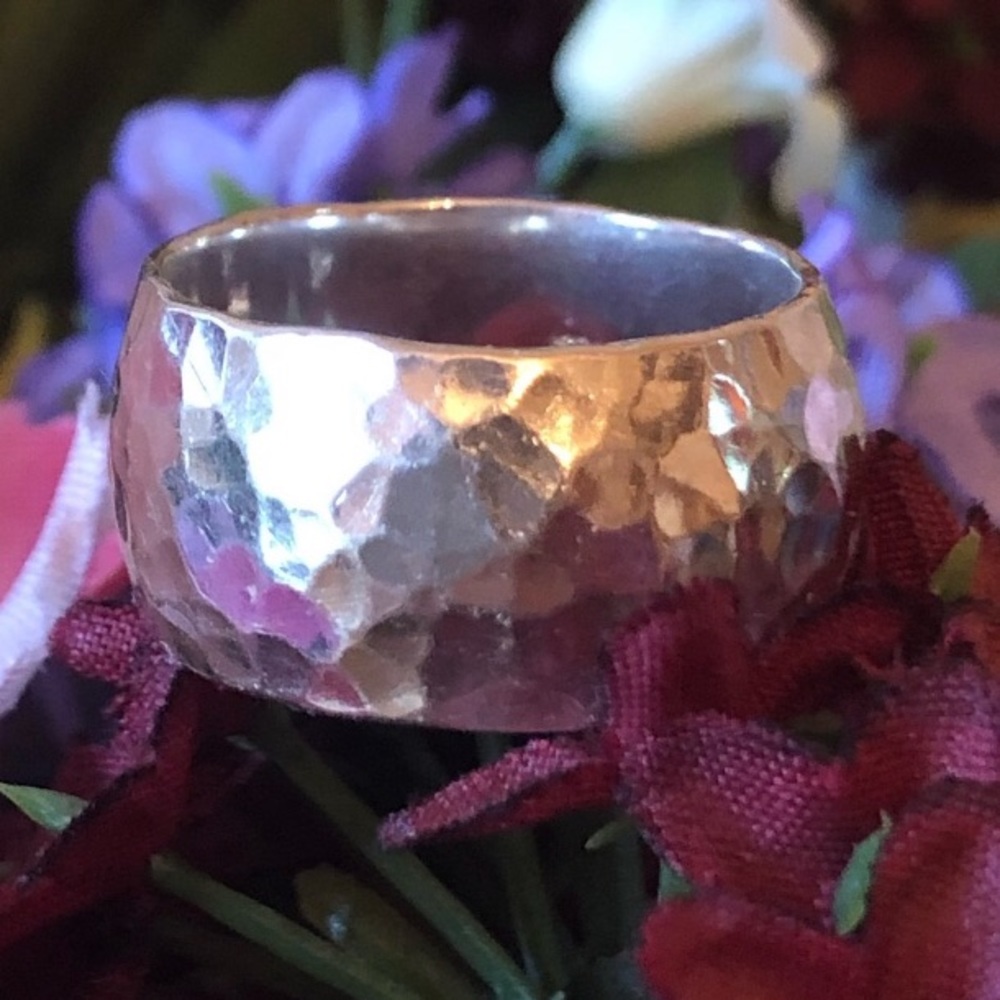 Silpada Hammered Sterling Silver Band Ring Size 6
